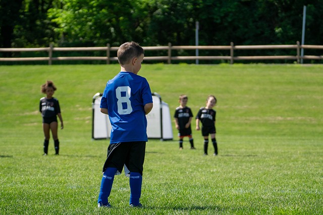 奥运冠军郑思维成为校外辅导员,寄语同学们做自己的冠军.